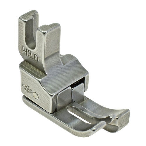 [13540/3] Right Compensating Presser Foot, 3mm - Low Shank  # H30-3.0mm (YS)